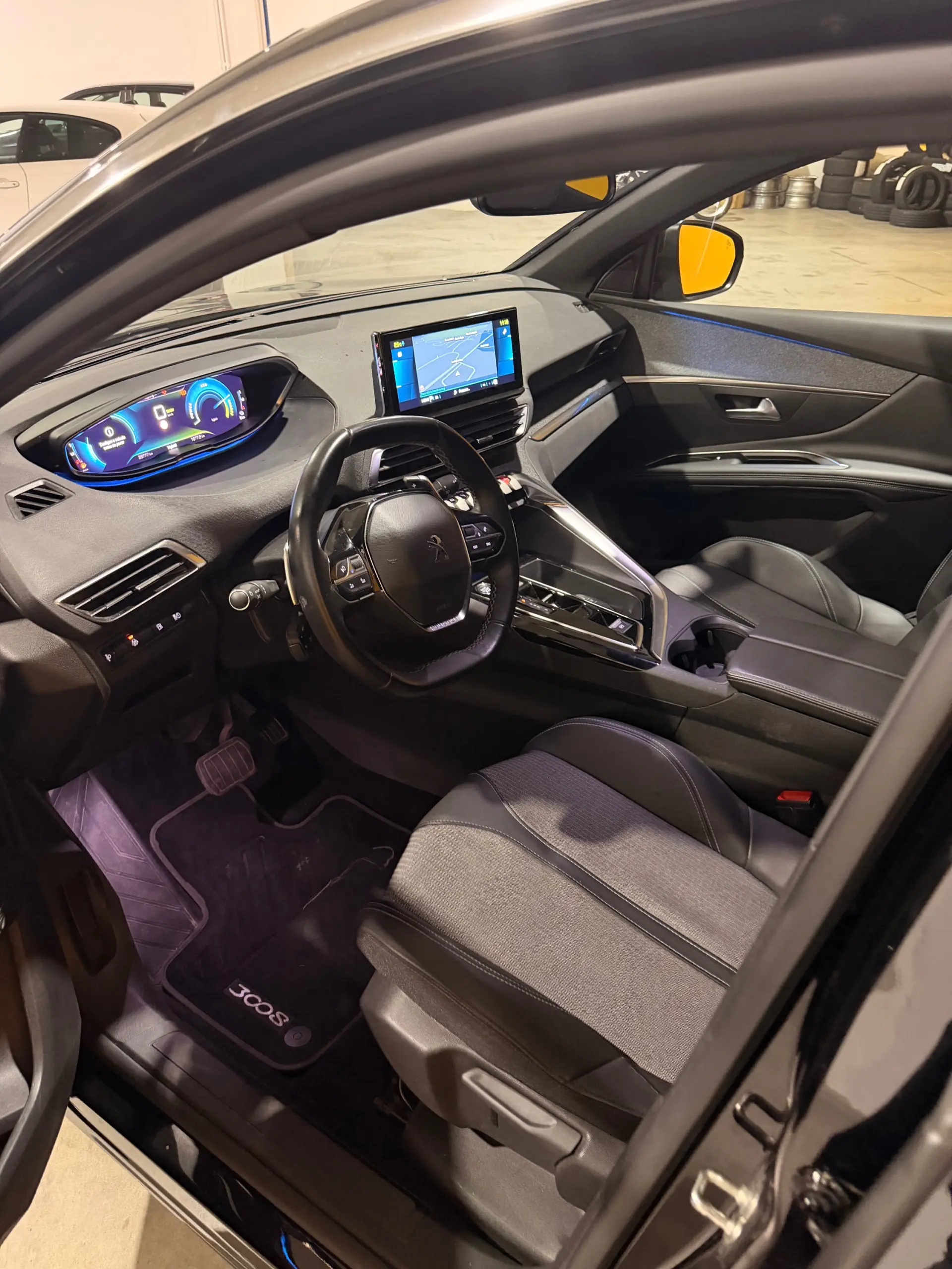 Peugeot 3008 1.6 Hybrid Allure Pack e-EAT8 17