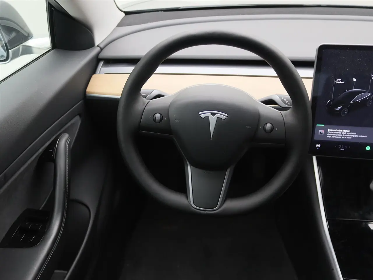 Tesla Model 3 Standard Range Plus RWD 34