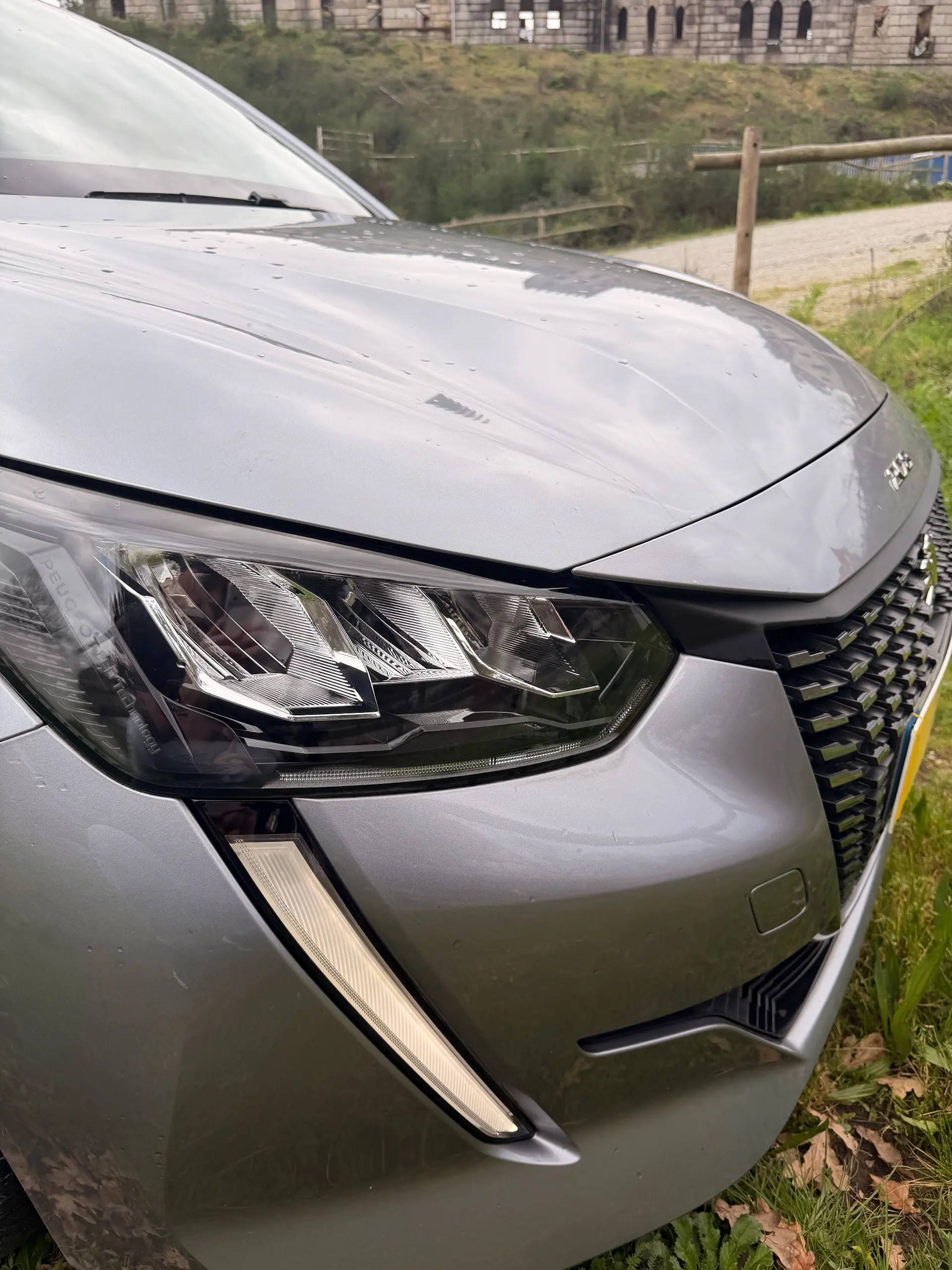 Peugeot 208 Benzin 100 Style 13