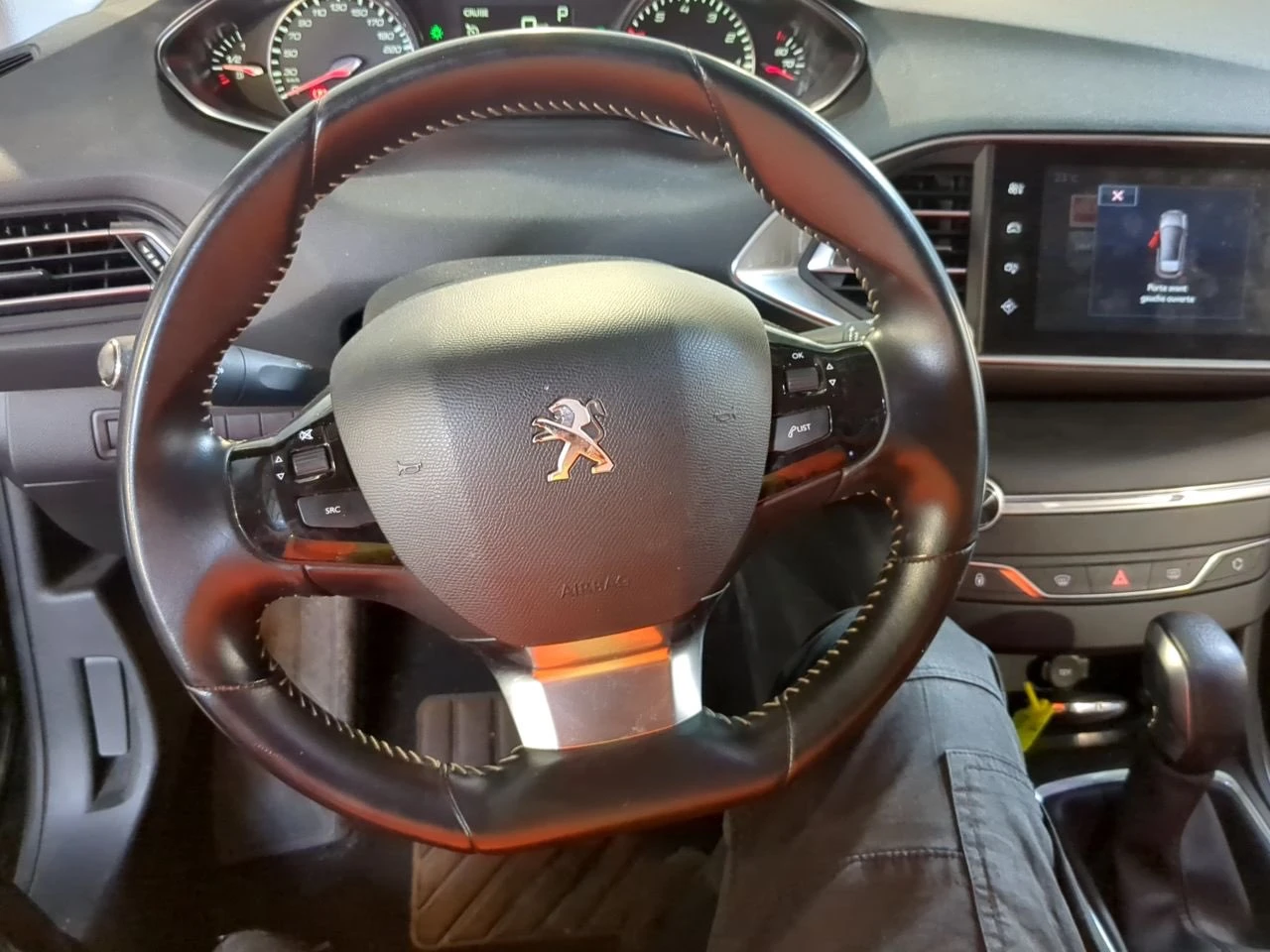 Peugeot 308 1.2 PureTech Allure EAT6 4