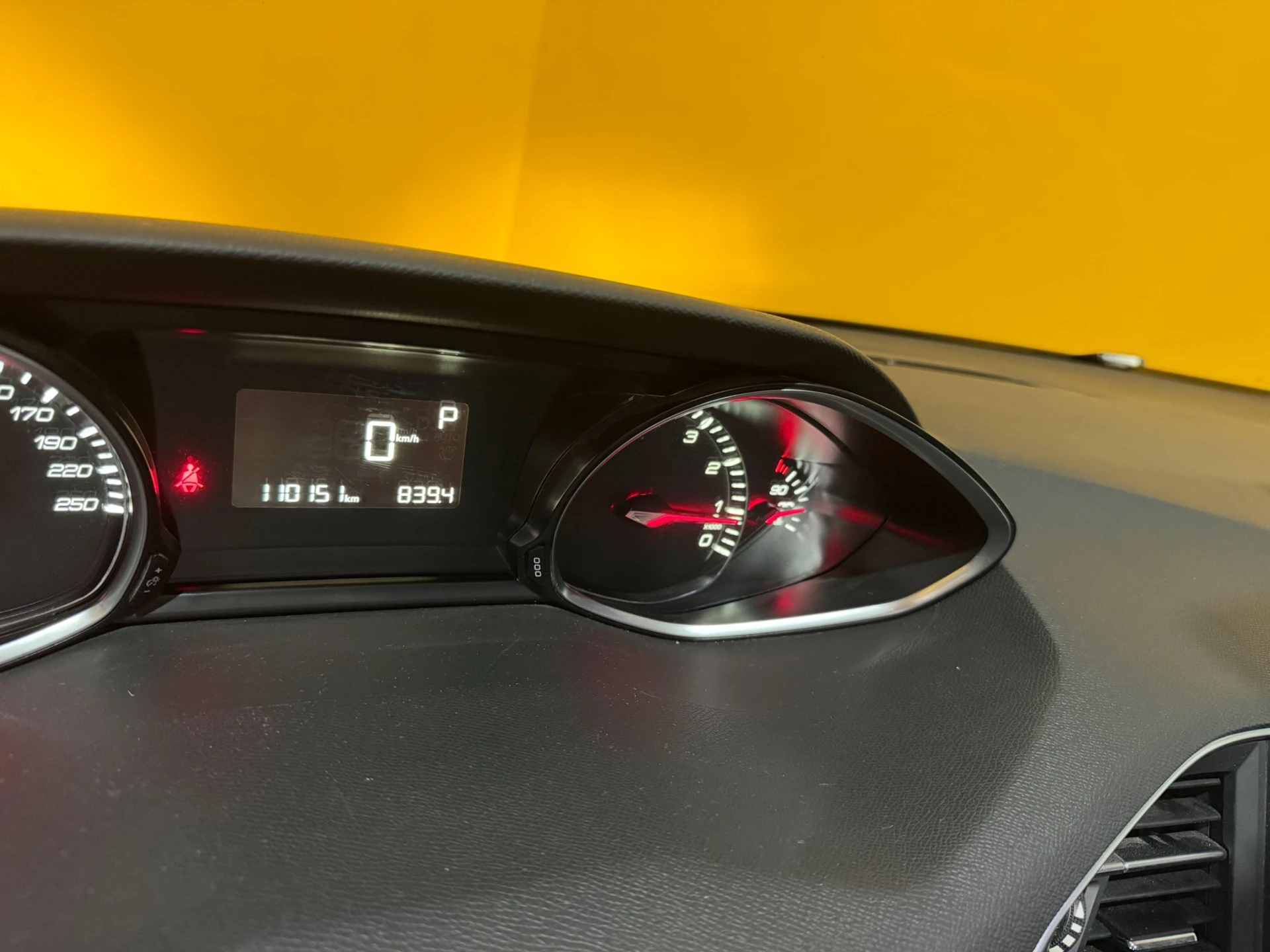 Peugeot 308 1.2 PureTech Allure EAT6 27