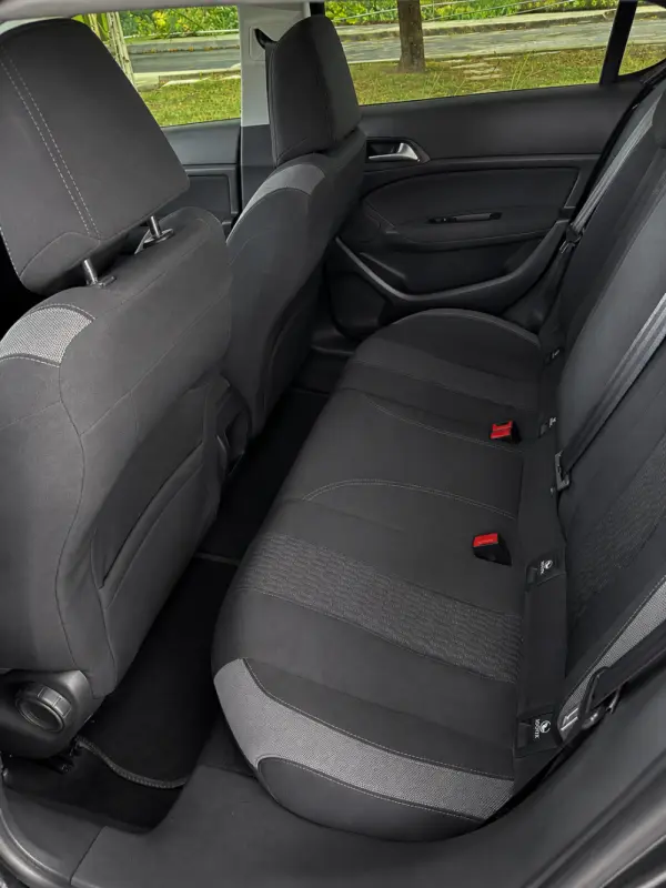 Peugeot 308 1.6 BlueHDi Style 7