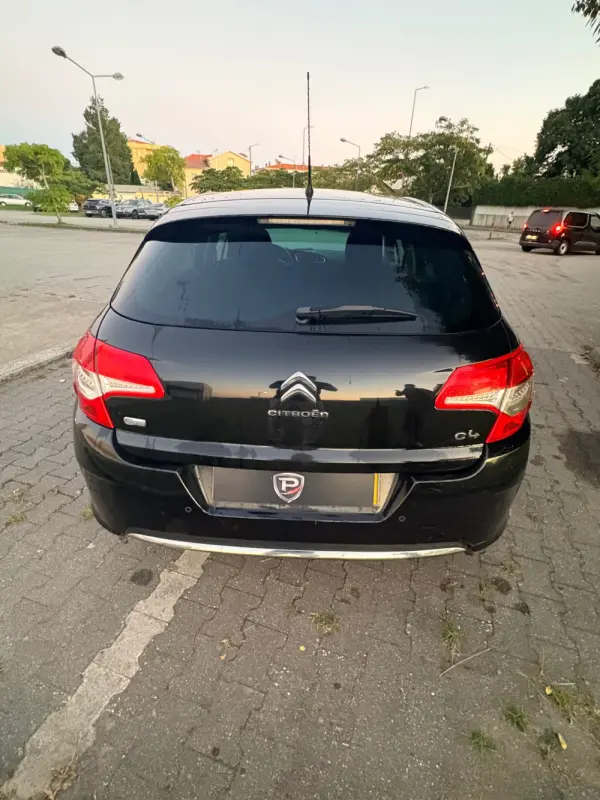 Citroen C4 1.6 HDi Attraction 7