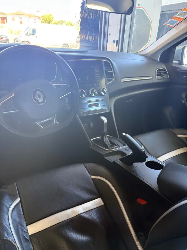 Renault Mégane Sport Tourer 10