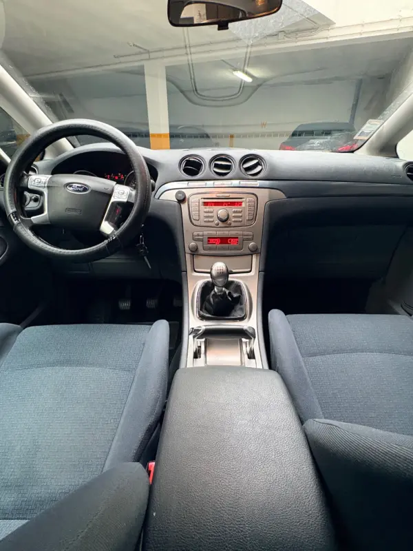 Ford S-Max 1.8 TDCi Titanium 7L 8