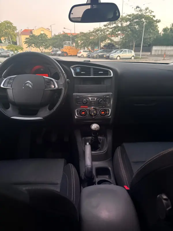Citroen C4 1.6 HDi Attraction 2