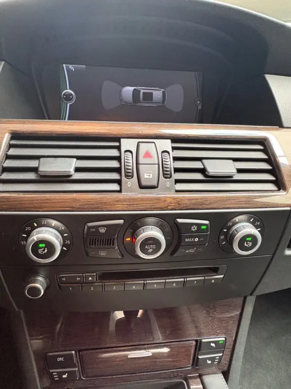 BMW 520 dA 12