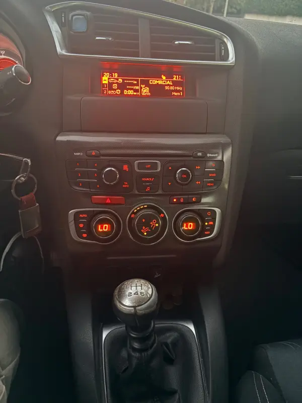 Citroen C4 1.6 HDi Attraction 4