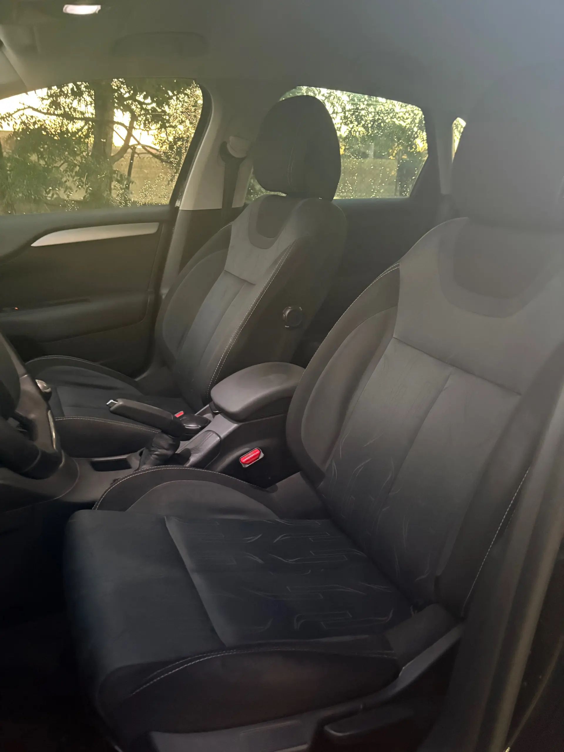 Citroen C4 1.6 HDi Attraction 10