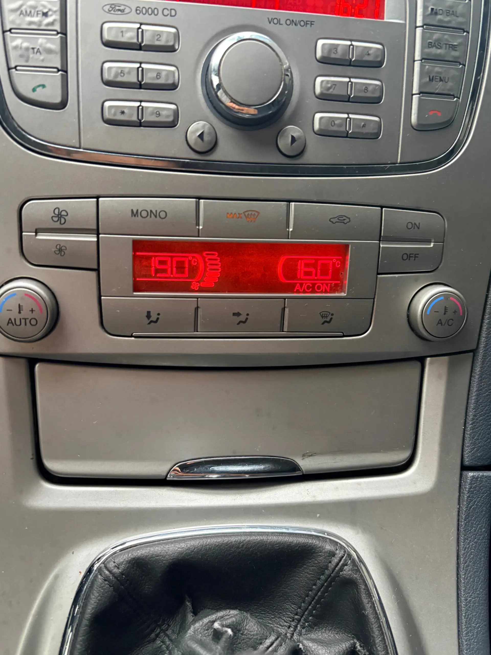 Ford S-Max 1.8 TDCi Titanium 7L 5