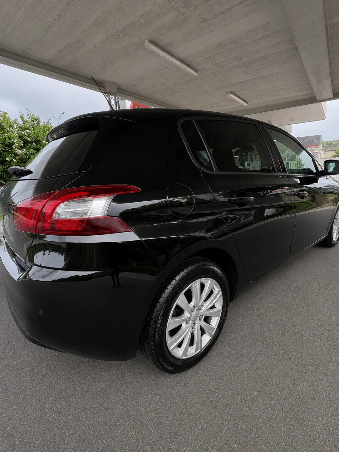 Peugeot 308 1.6 BlueHDi Style 4