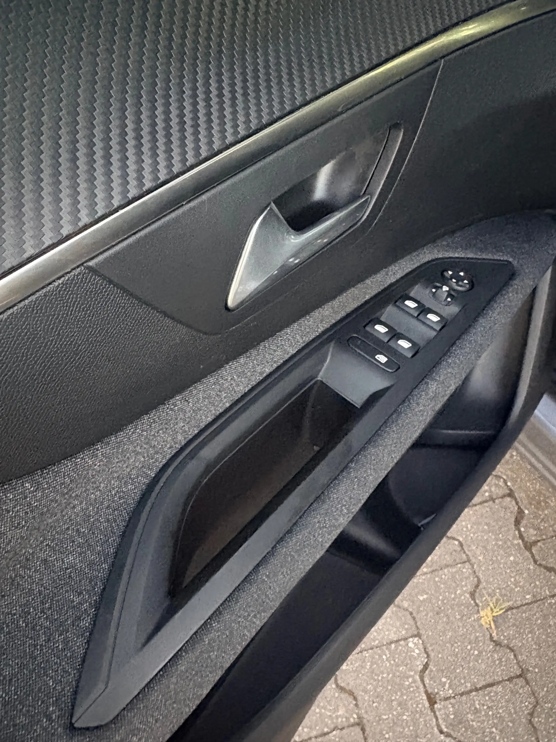 Peugeot 3008 1.6 BlueHDi GT Line EAT6 11