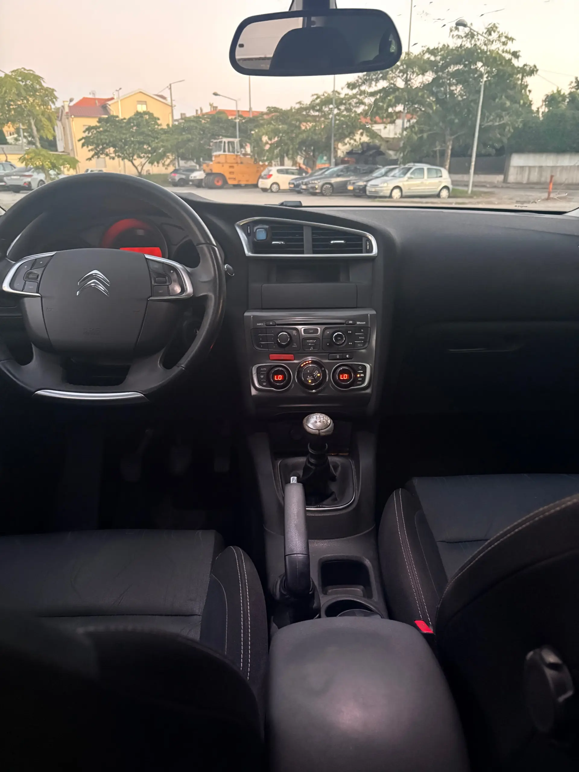 Citroen C4 1.6 HDi Attraction 2