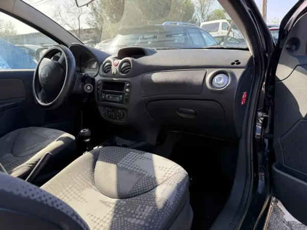 Citroën C2 Outro 6