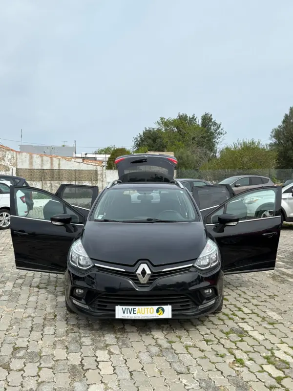 Renault Clio Outro 15