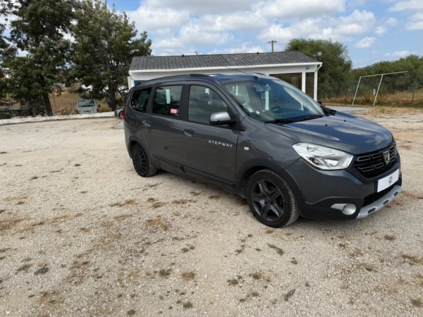Dacia Lodgy 2
