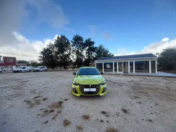 Peugeot 208 allure 15