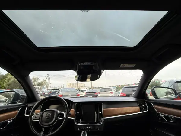 Volvo S90 T8 TWIN ENGINE 9