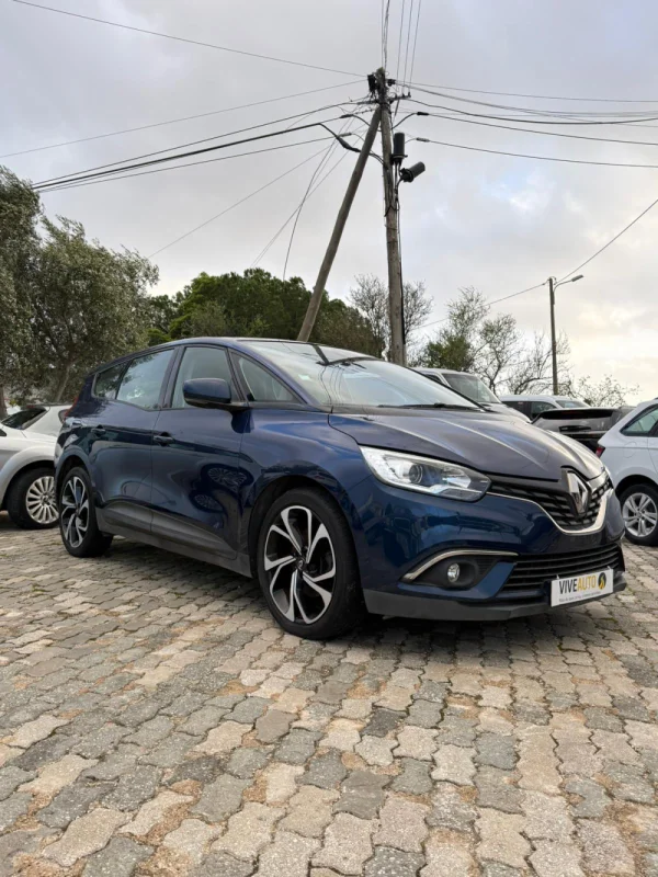 Renault Scénic Outro 5