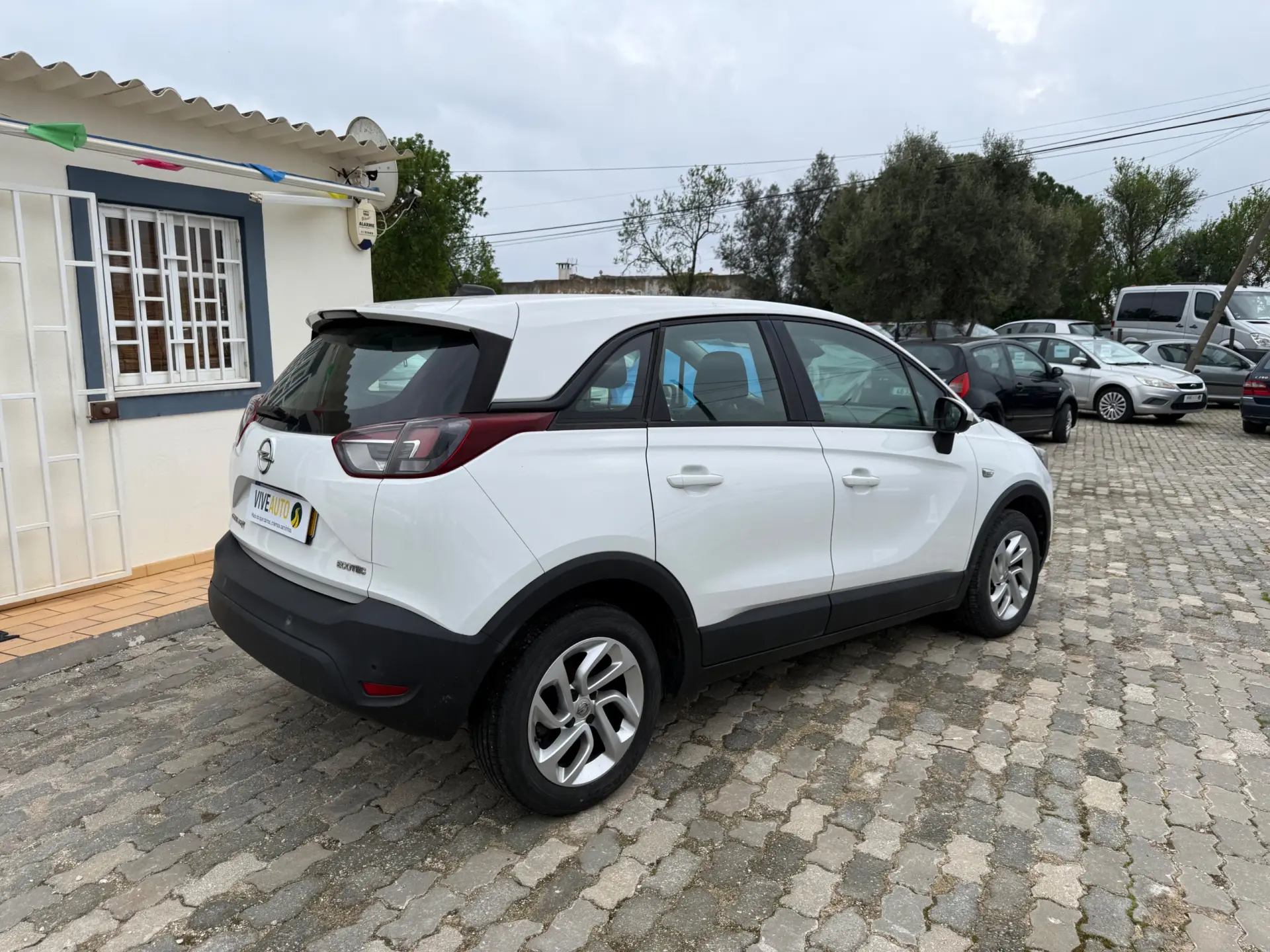 Opel Crossland Outro 15