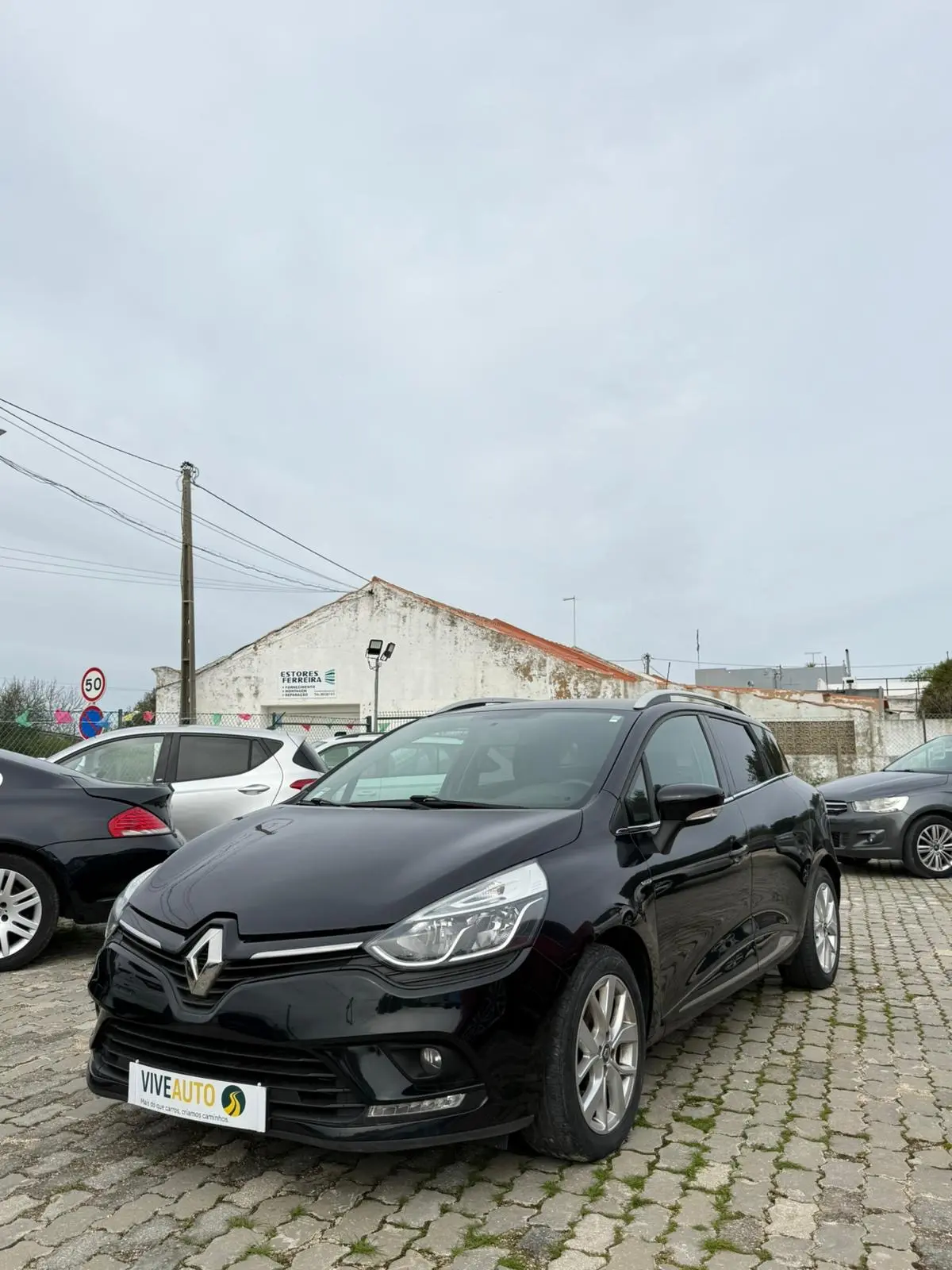 Renault Clio Outro 2