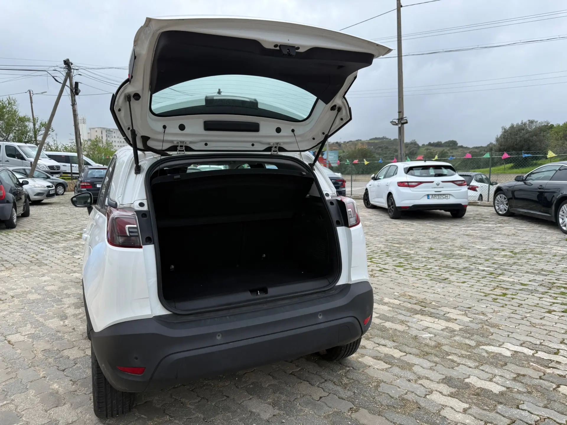 Opel Crossland Outro 13