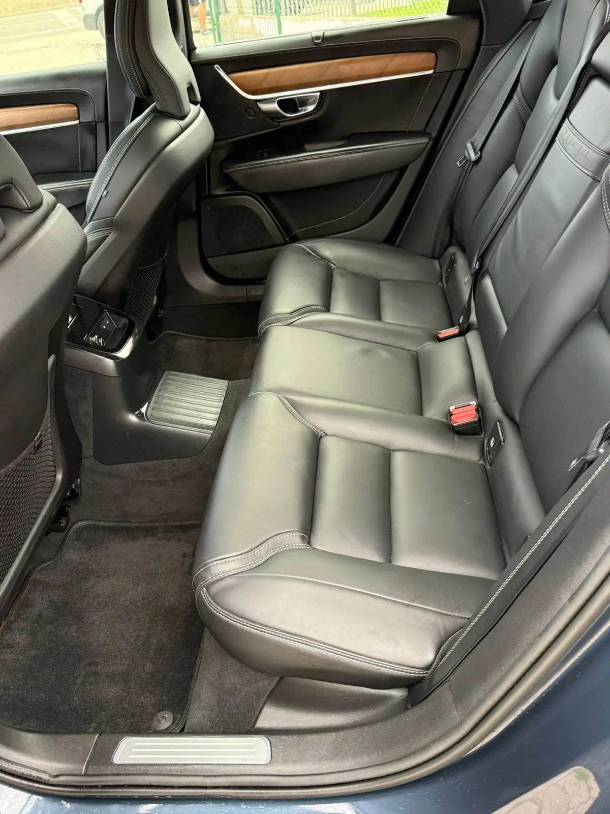 Volvo S90 T8 TWIN ENGINE 11