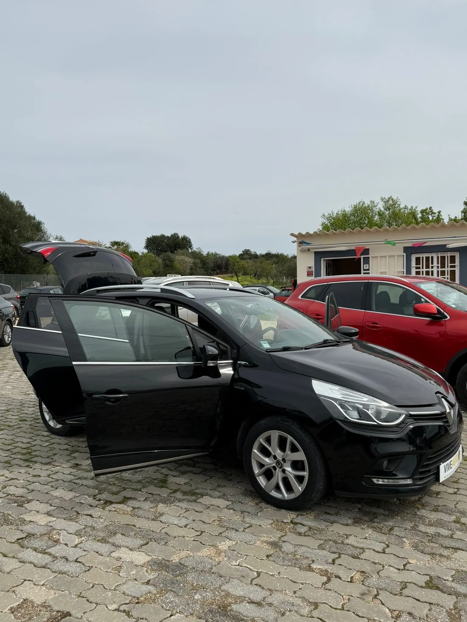 Renault Clio Outro 13