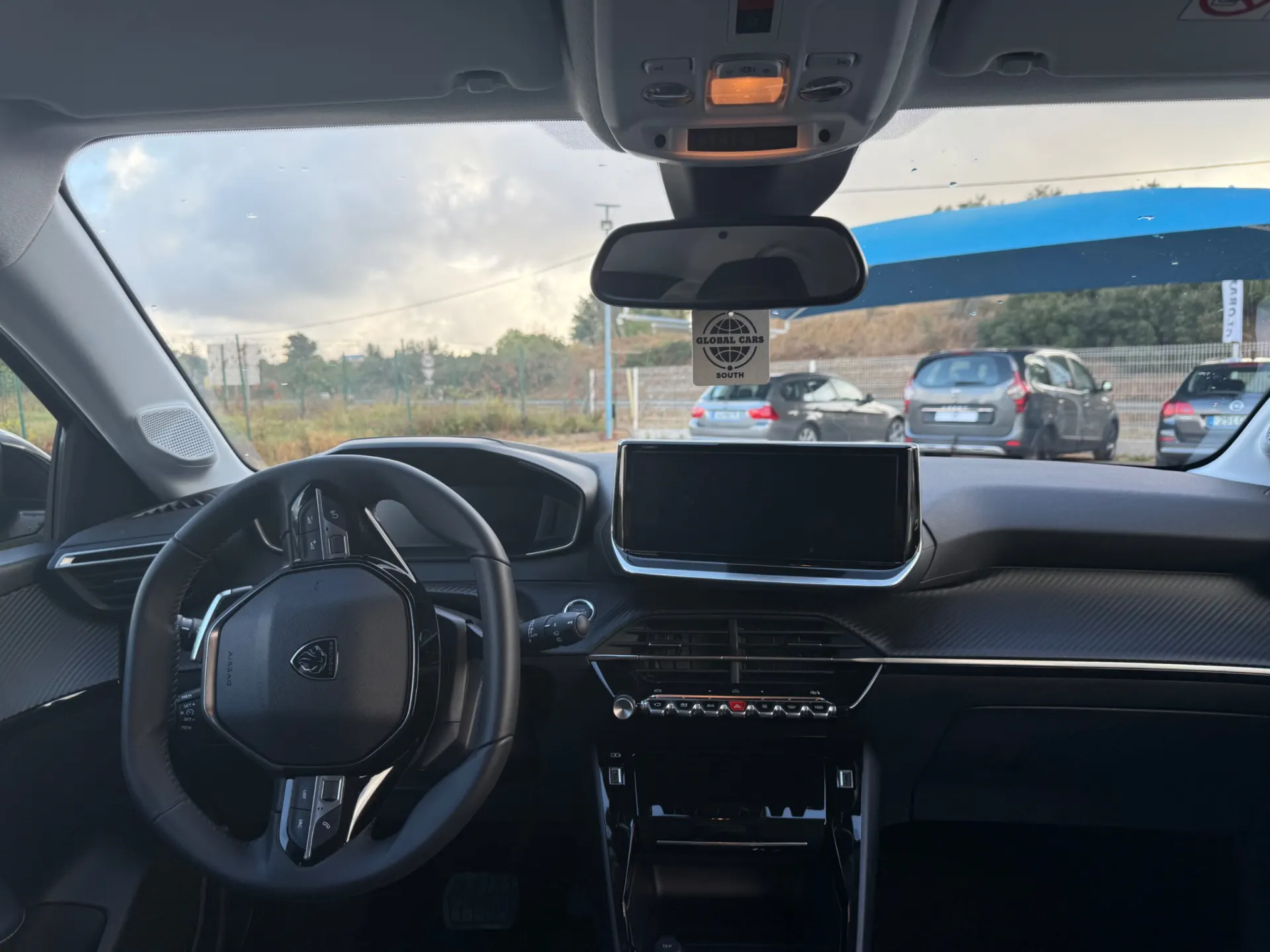 Peugeot 208 allure 12