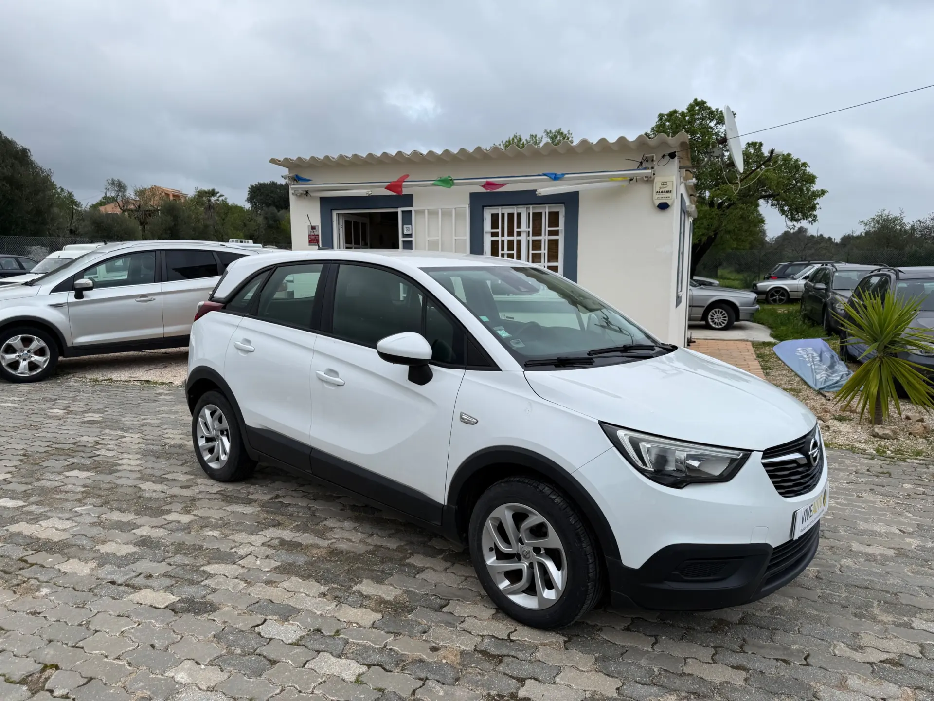 Opel Crossland Outro 5