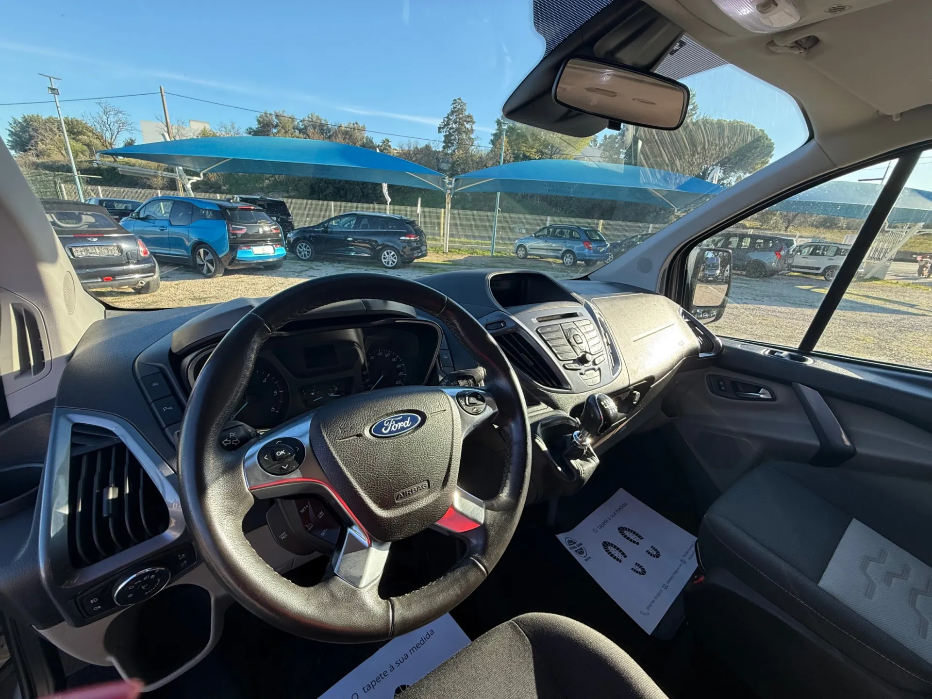 Ford Tourneo Custom 14