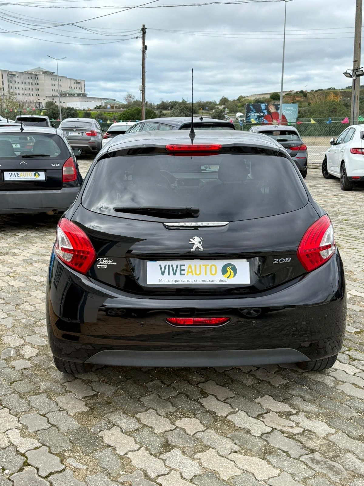 Peugeot 208 Outro 6