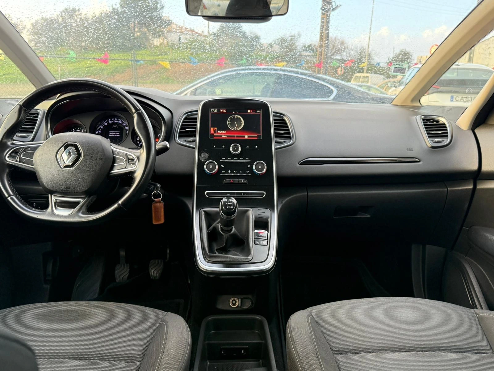 Renault Scénic Outro 7