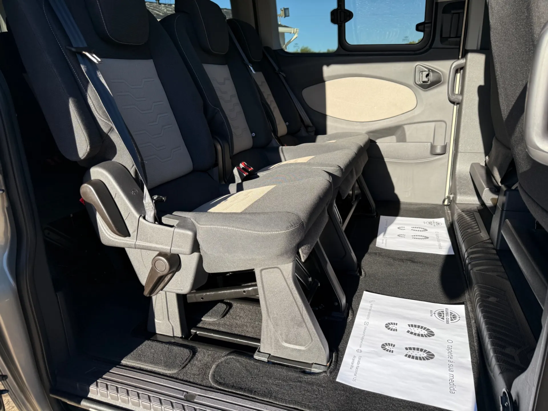 Ford Tourneo Custom 9