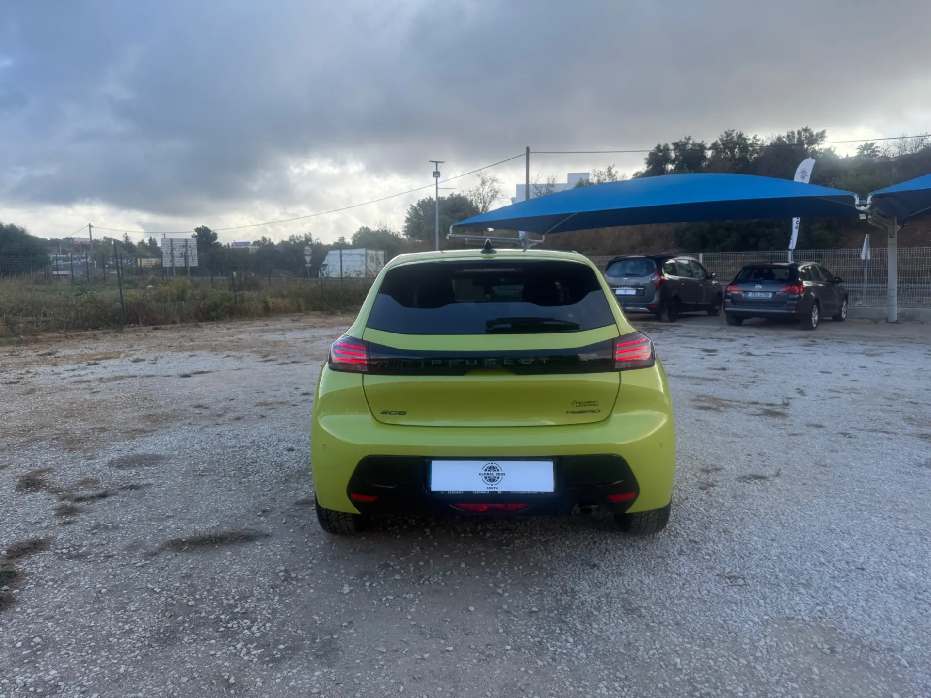 Peugeot 208 allure 6