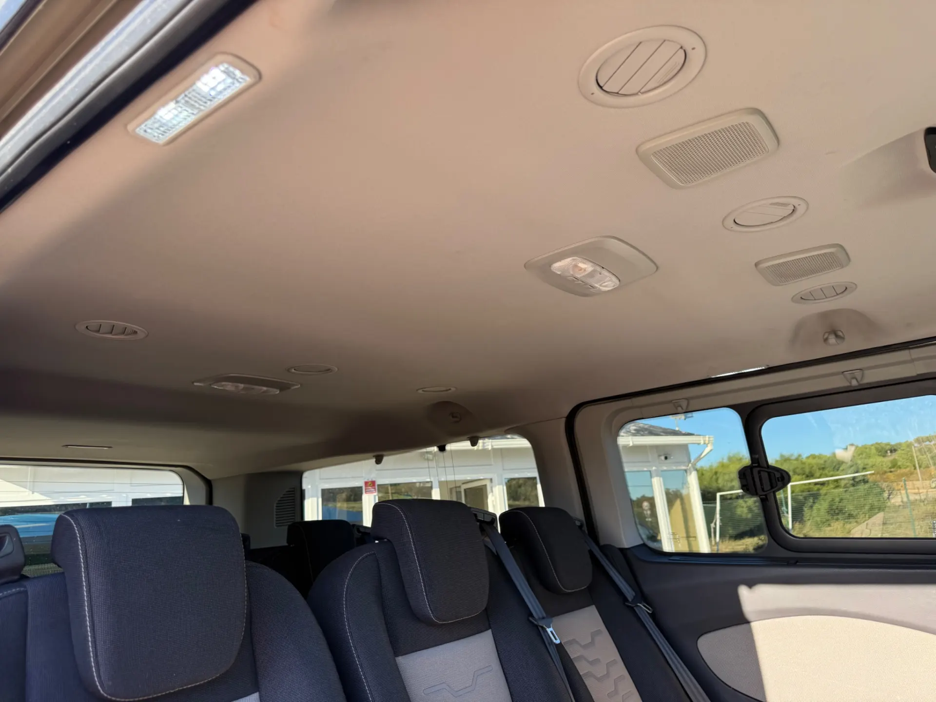 Ford Tourneo Custom 8