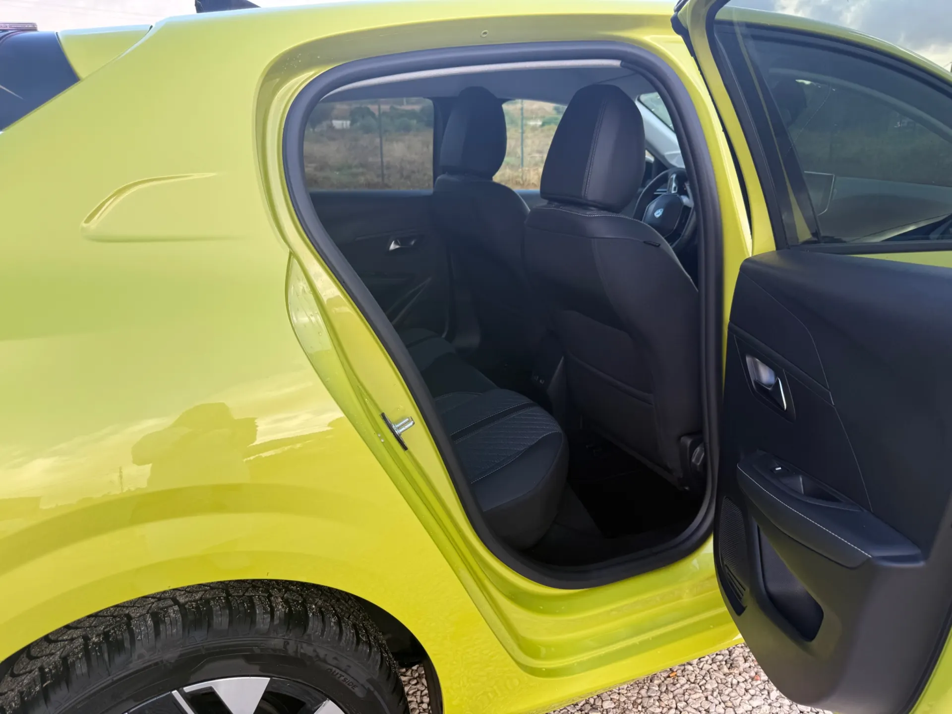 Peugeot 208 allure 9