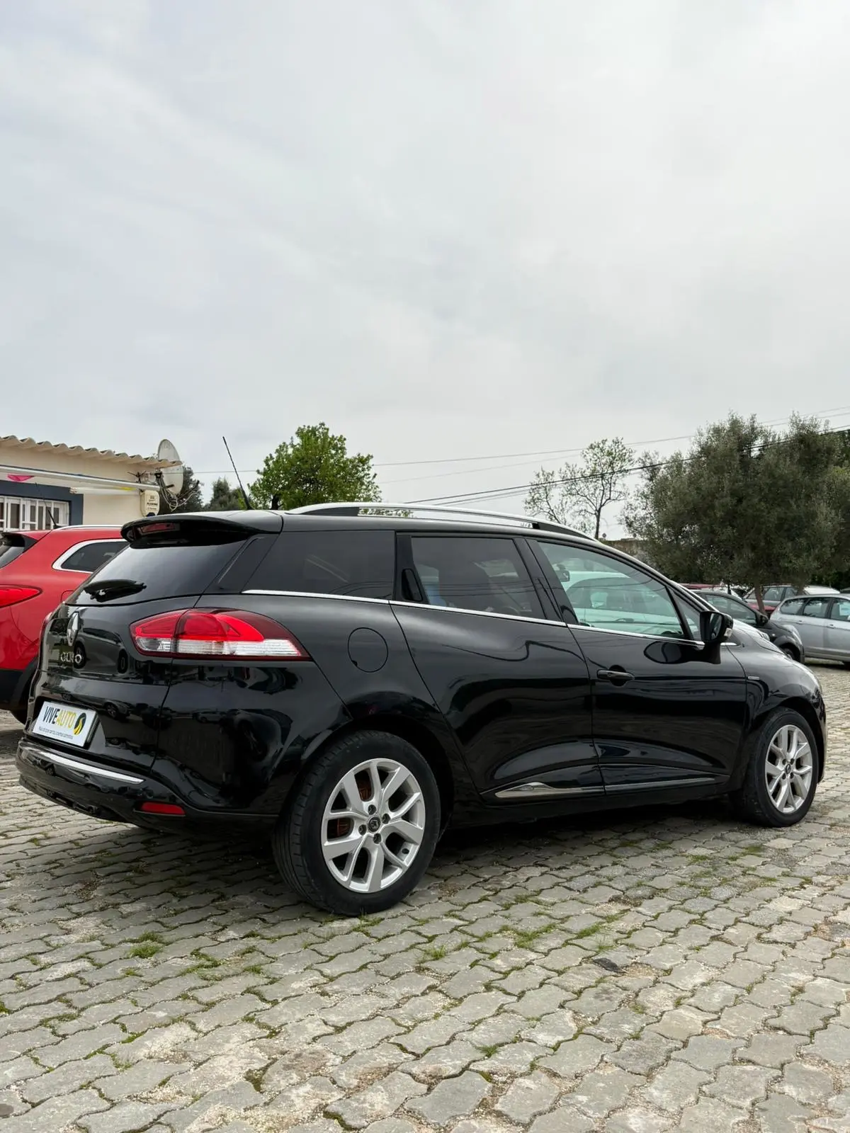 Renault Clio Outro 4