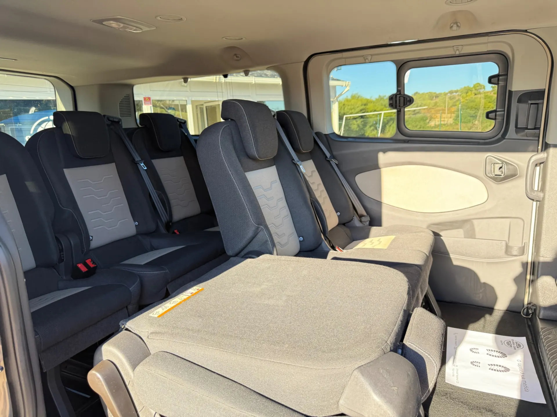 Ford Tourneo Custom 7