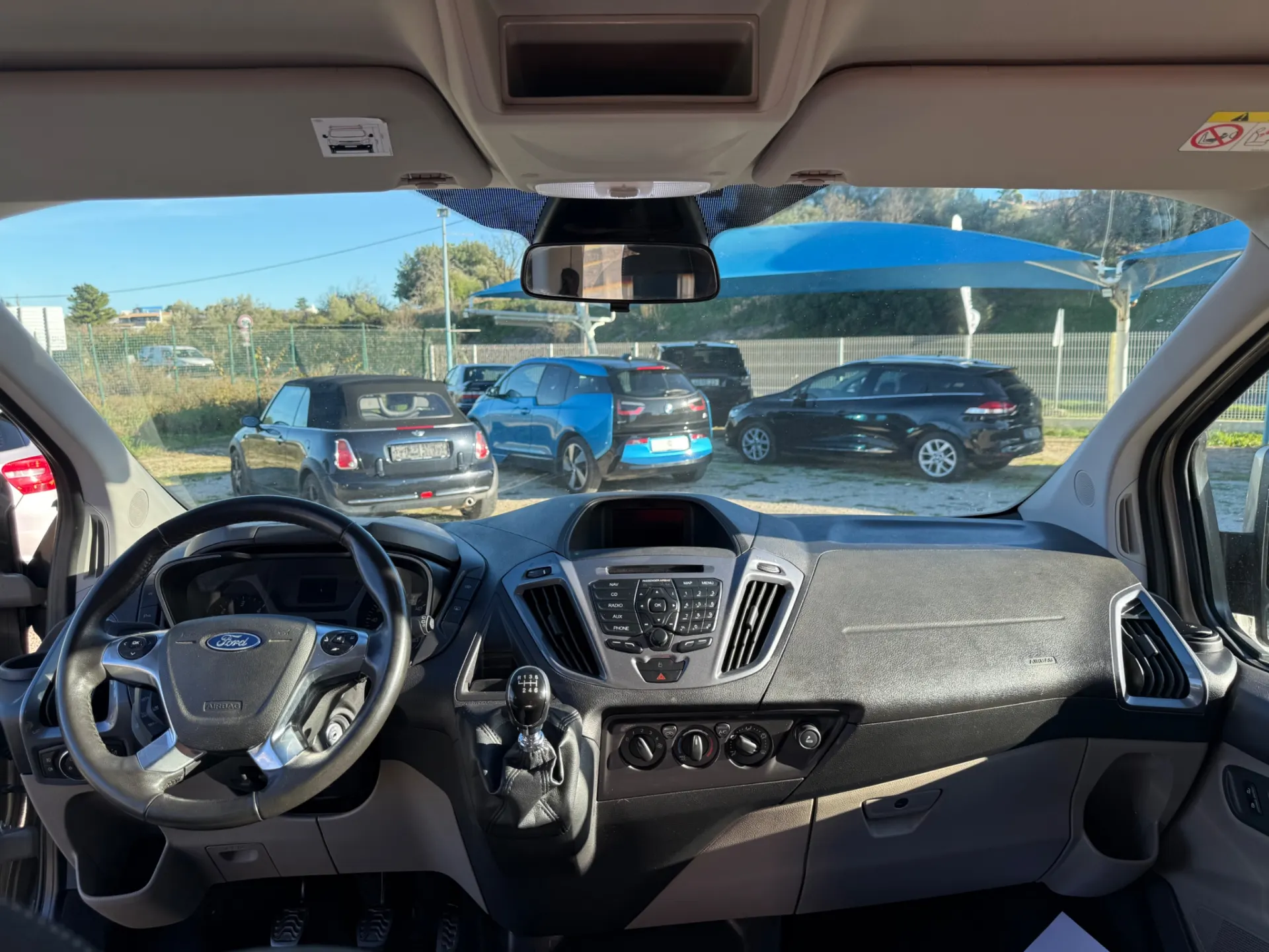 Ford Tourneo Custom 15