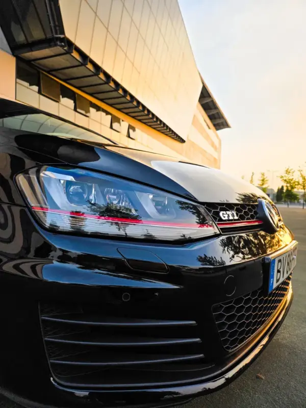 Volkswagen Golf 2.0 TSi GTI 4