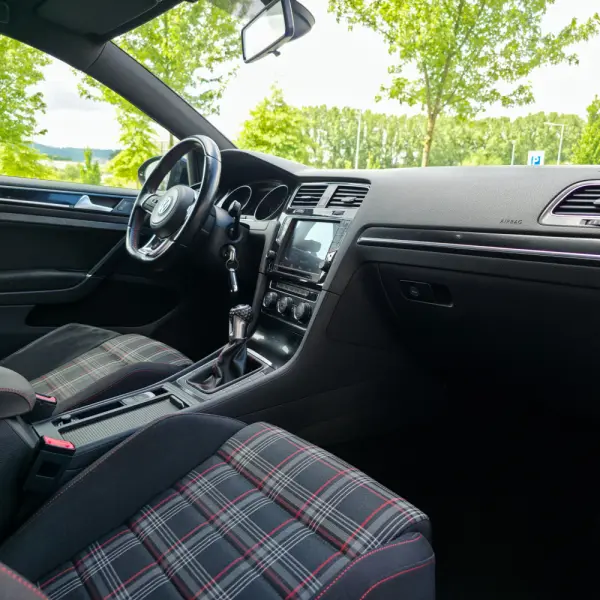 Volkswagen Golf 2.0 TSi GTi 10