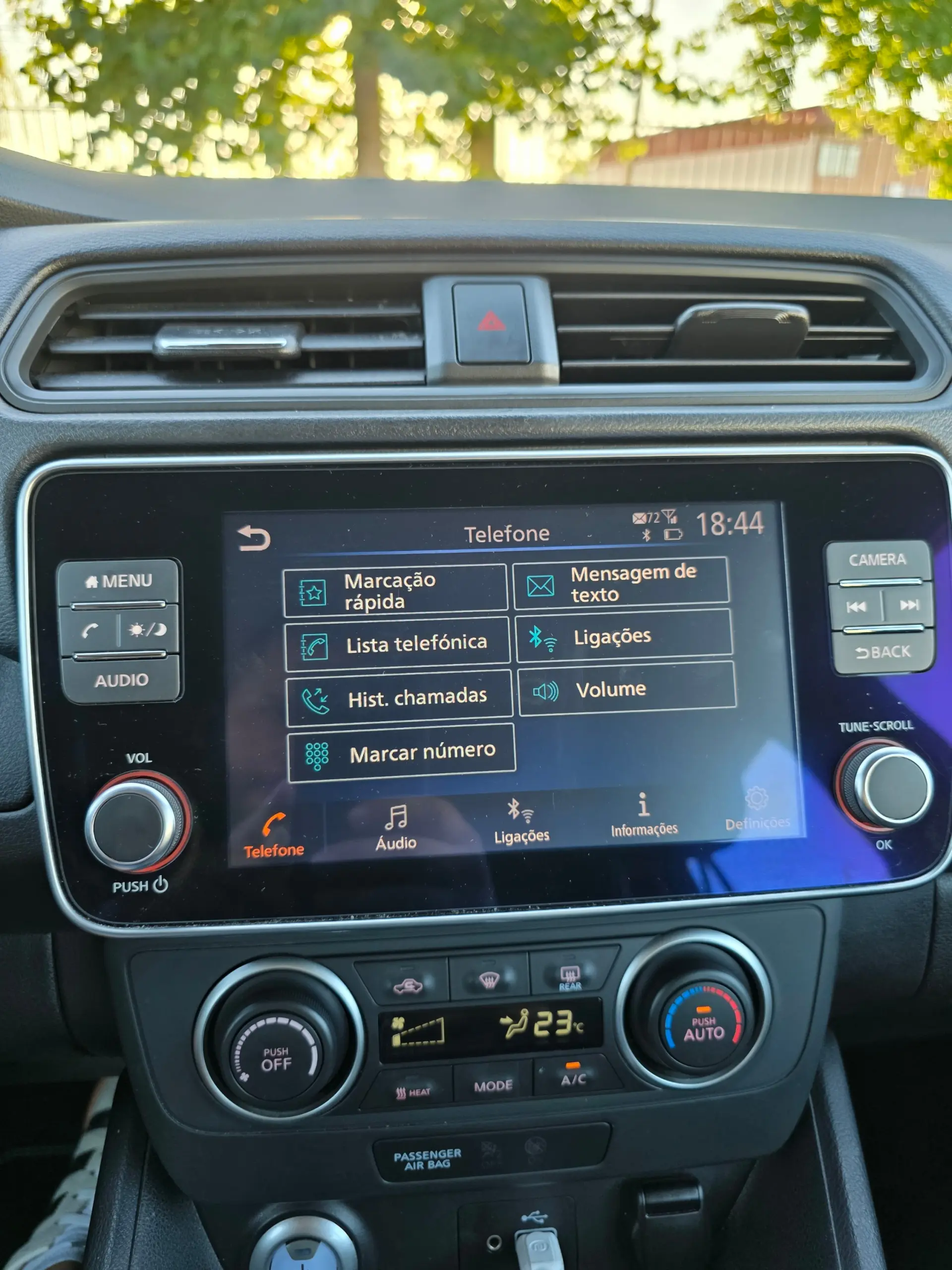 Nissan Leaf Acenta 14