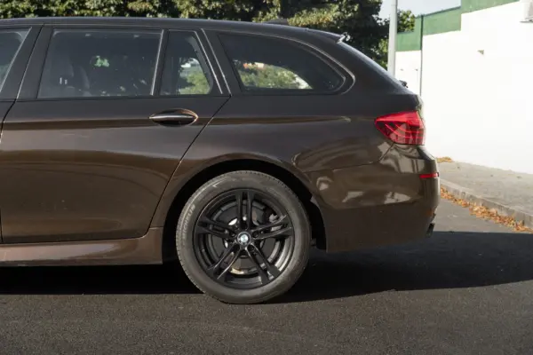 BMW 525 d Pack M Auto 36