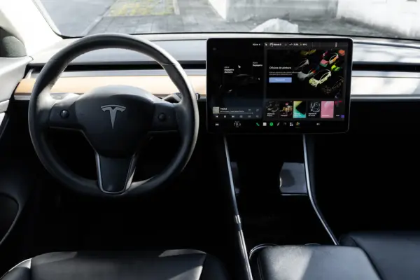 Tesla Model 3 Standard Range Plus RWD 10