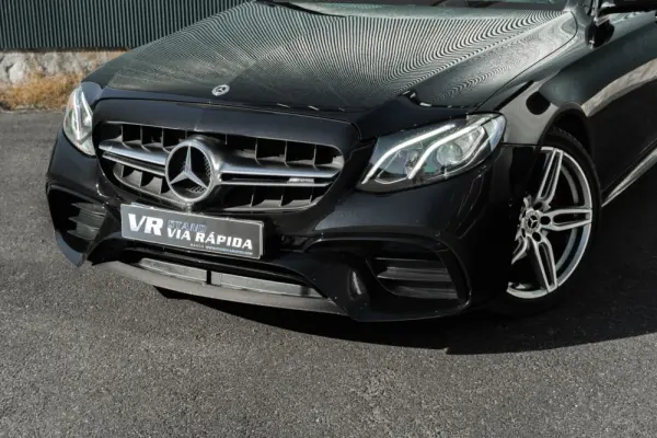 Mercedes-Benz E 220 d Avantgarde 29