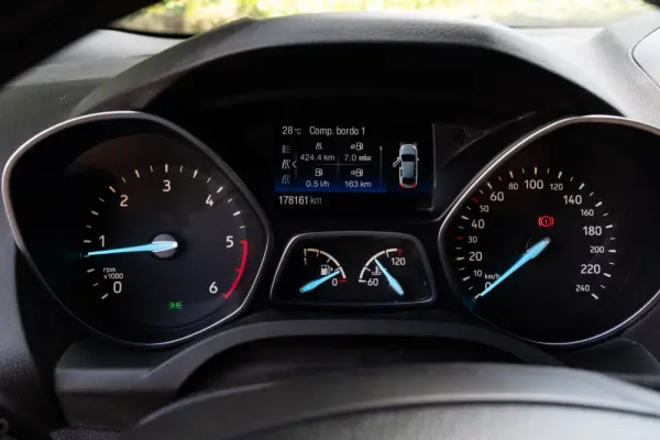 Ford Kuga 1.5 TDCi EcoBlue Titanium 11