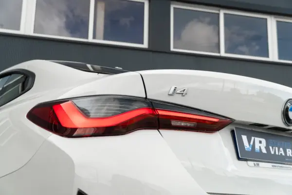 BMW i4 eDrive40 39