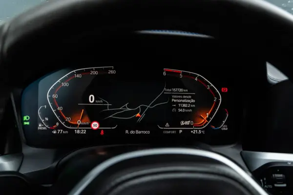 BMW 320 d Pack Desportivo M Auto 11