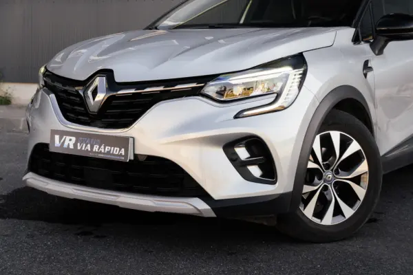 Renault Captur 1.6 E-Tech Plug-In Intens 24